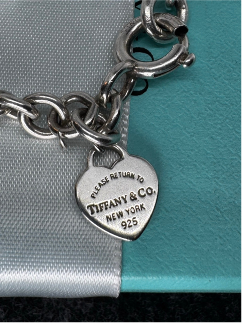 Tiffany & Co. Silver Return to Tiffany Heart Tag Bracelet 7” - Picture 2 of 9